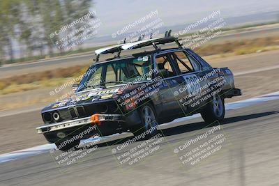 media/Oct-01-2022-24 Hours of Lemons (Sat) [[0fb1f7cfb1]]/10am (Front Straight)/